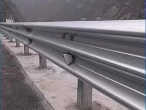 镀锌波形护栏板